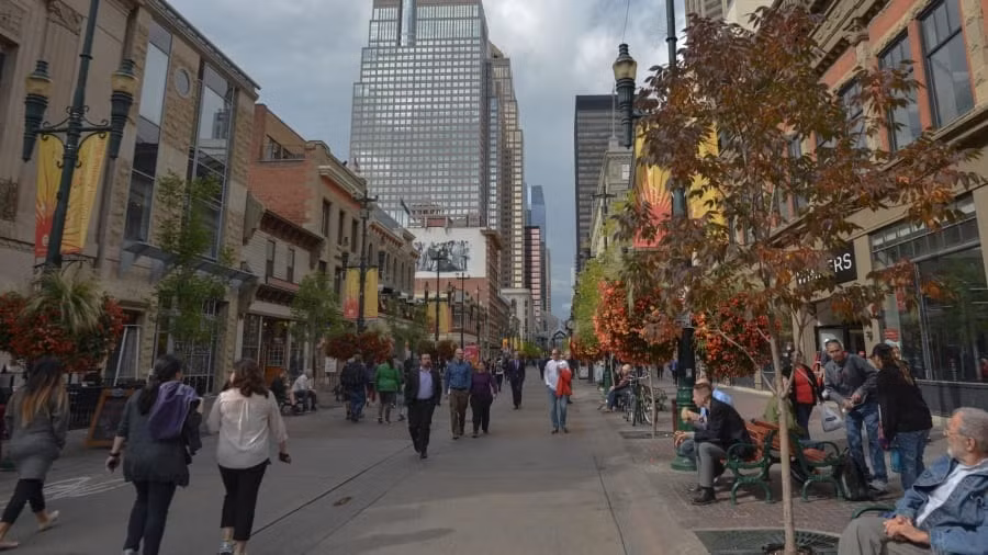 4. Calgary, Canada: Thành phố lớn nhất của Alberta nổi tiếng với lễ hội Stampede vào mỗi mùa hè.