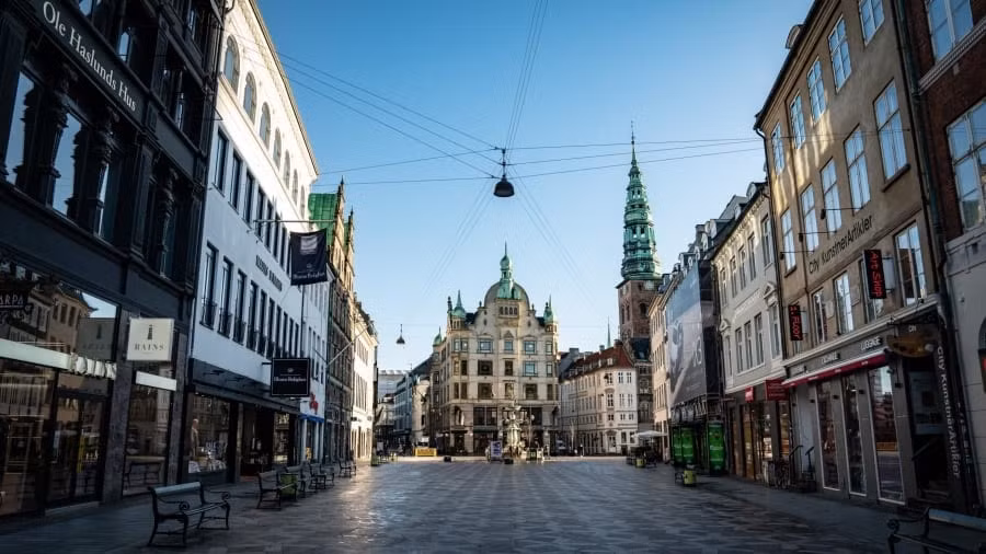2. Copenhagen, Đan Mạch: Thủ đô của Đan Mạch được đánh giá cao về sự sáng tạo, vì đây là một trong những trung tâm thiết kế hàng đầu thế giới.