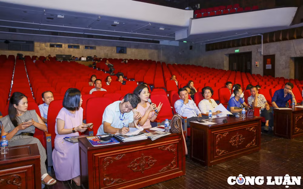 tong duyet cac chuong trinh van nghe cua le trao giai bao chi quoc gia lan thu xvi nam 2021 hinh 12