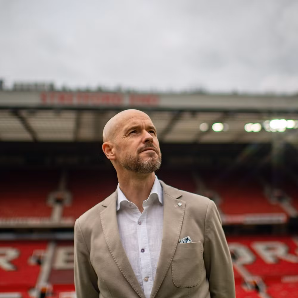 ceo cua man united chi ra 2 cuu den chuyen lo chuyen cho bao chi hinh 3