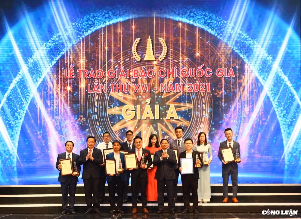 danh sach cac tac pham xuat sac doat giai bao chi quoc gia lan thu xvi nam 2021 hinh 1