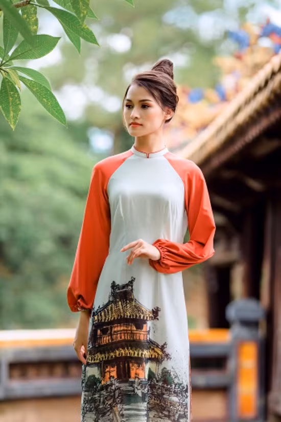 trinh dien 200 mau ao dai tai cau go lim song huong hinh 5