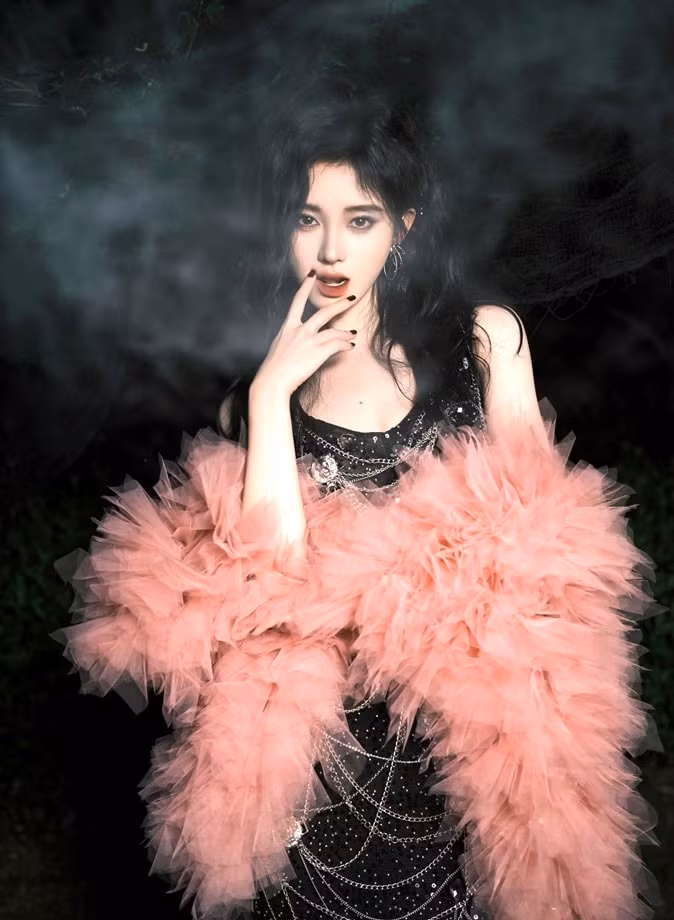 cuc tinh y tung bo anh moi day goi cam cac fan het loi khen ngoi hinh 1