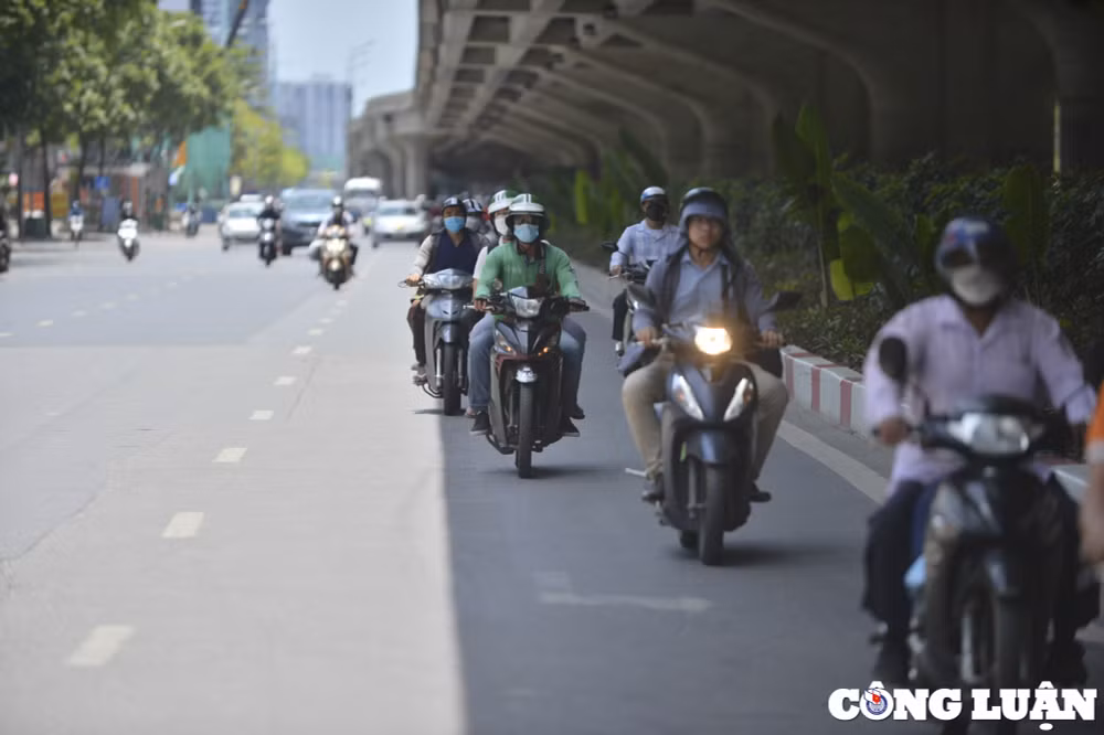 nang nong dinh diem anh huong lon den di lai sinh hoat cua nhieu nguoi dan ha noi hinh 7