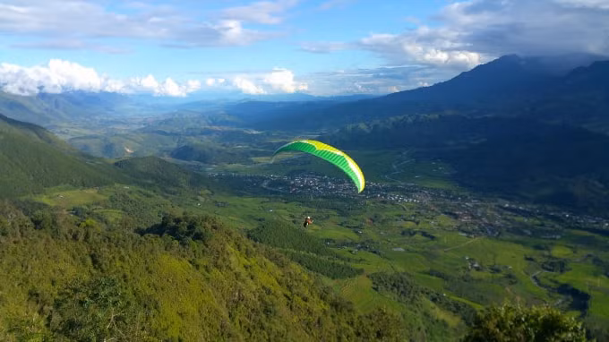 Thành tích của các phi công tham dự giải sẽ được dùng làm tiêu chí xét điều kiện tham dự Paragliding World Cup. Ảnh: Vietwings.