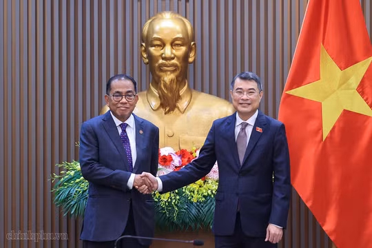 Việt Nam khuyến khích doanh nghiệp quốc phòng Malaysia tham gia Triển lãm Quốc phòng Quốc tế