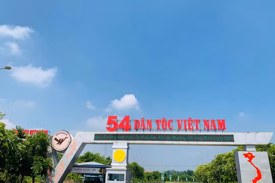 Hà Nội chính thức quản lý Làng Văn hóa - Du lịch các dân tộc Việt Nam từ 1/7