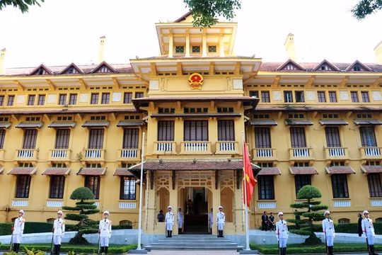 Bộ Ngoại giao có 21 tổ chức hành chính, 2 đơn vị sự nghiệp công lập