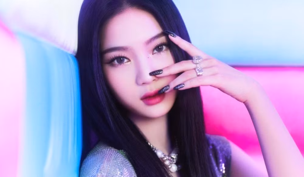 nu than tuong kpop bi sieu di ung khien fan thac mac co an gi de song hinh 2
