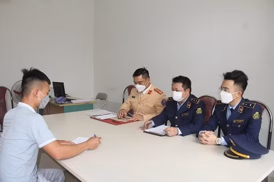 thanh hoa phat hien bat giu nhieu vu van chuyen buon lau kit test nhanh hinh 3