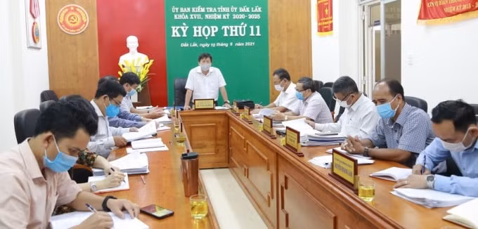 ky luat canh cao pho chu nhiem ubkt huyen uy ea hleo nguyen chi cuong hinh 1