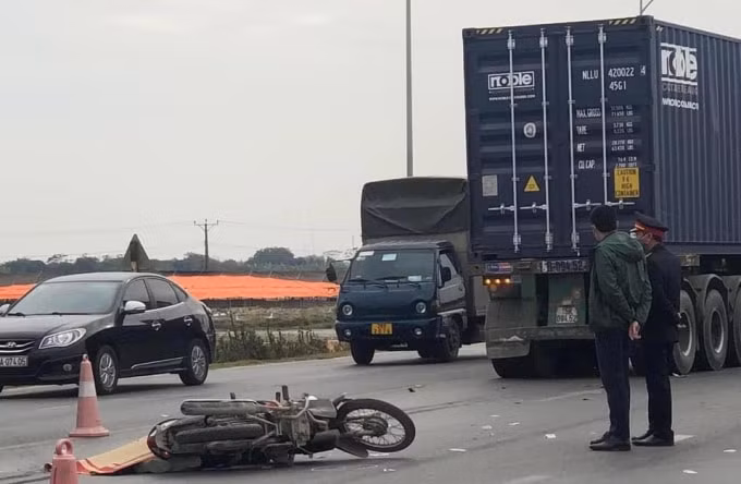 va cham voi xe dau keo tren quoc lo 37 nguoi dan ong tu vong hinh 1