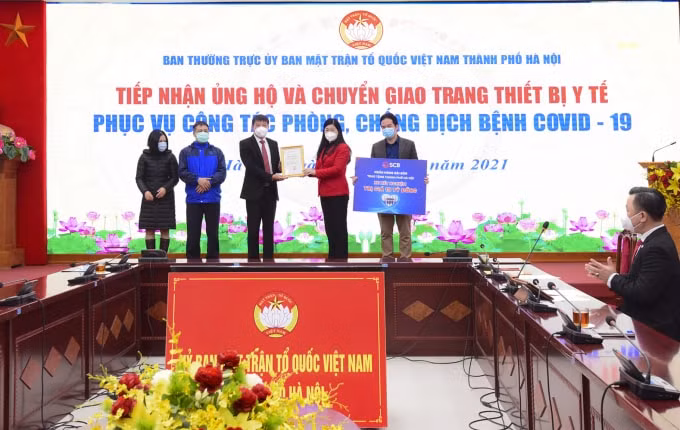 scb trao tang 03 xe xet nghiem covid 19 luu dong cho tp ha noi tinh nam dinh va tinh thua thien hue hinh 1