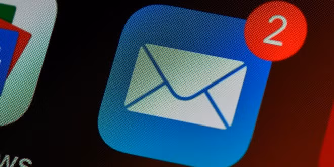 ung dung mail mac dinh cai san tren ios bi to lam cham iphone hinh 1
