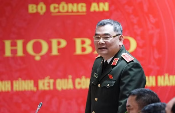 bo cong an bac thong tin ong nguyen duc chung duoc ap giai xe ca nhan den toa hinh 1