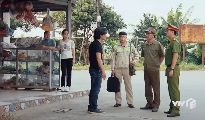 pho trong lang tap 33 men bi tien va thuan ga ban dat lay tien lam an hinh 1