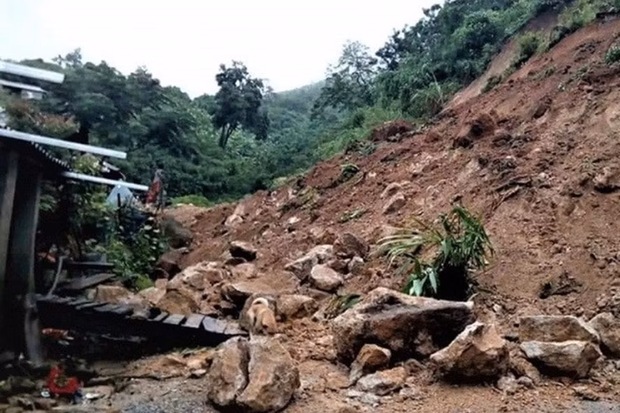 3 hoc sinh tu vong trong vu sat lo tai mo quang barit o tuyen quang hinh 1