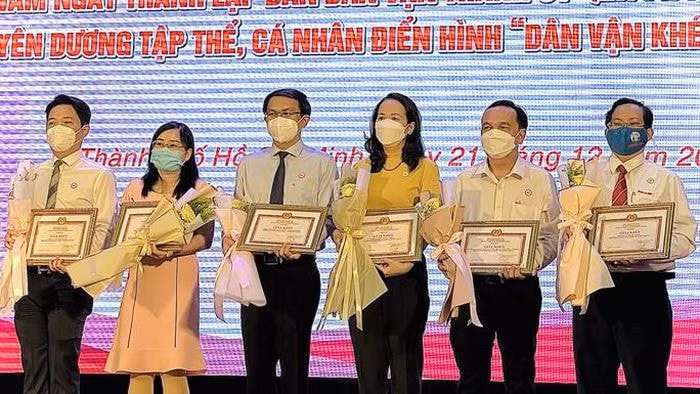 bao nguoi lao dong duoc tuyen duong vi co nhieu mo hinh cach lam dan van hay hinh 1
