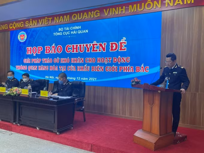 van con hon 4461 xe container nong san un u tai lang son hinh 1