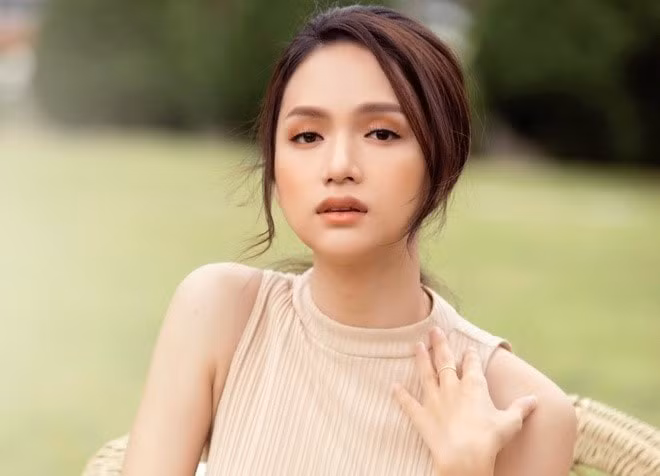 huong giang viet tam thu xin loi truoc them tuoi 30 hinh 2