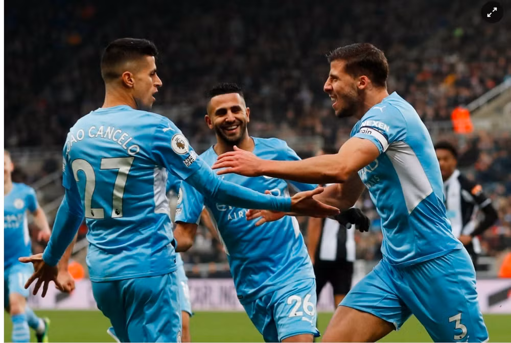 man city de bep newcastle o vong 18 premier league hinh 1