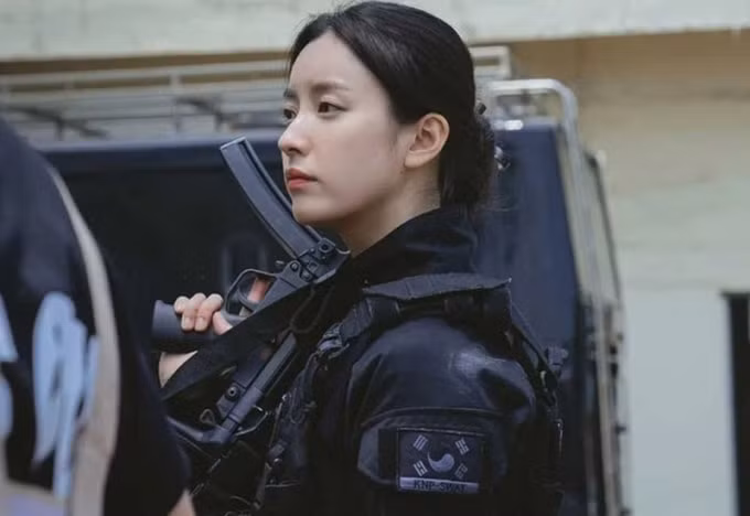 4 da nu khuay dao man anh han nam 2021 hinh 3