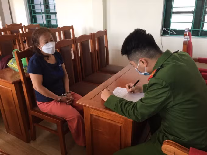 doi tuong bi truy na sa luoi sau 11 nam lan tron hinh 1
