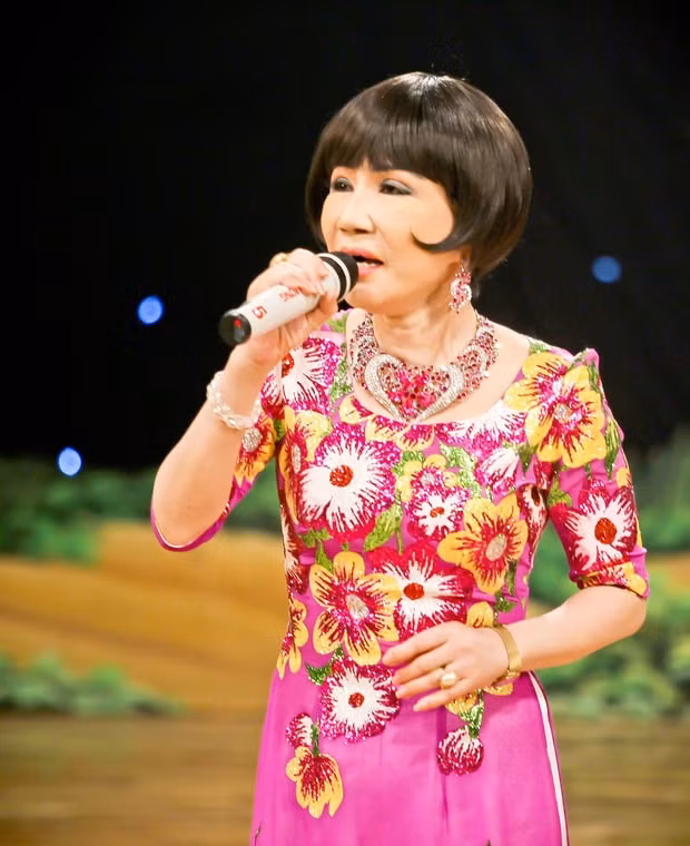 nghe si cai luong thanh kim hue qua doi hinh 1