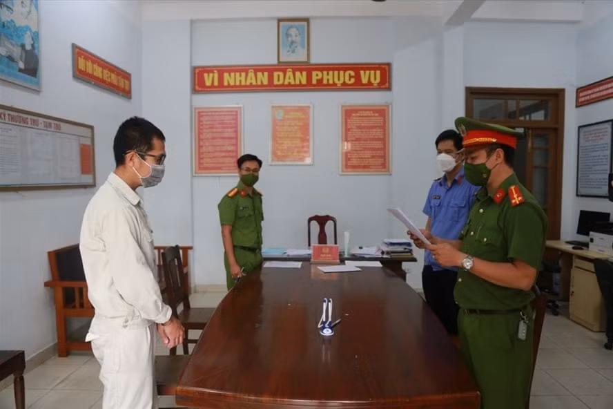 bat nhan vien sieu thi lam gia con dau de chiem doat tai san hinh 1