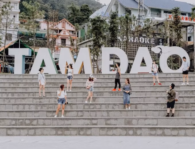 nhung dia diem mien bac hap dan trong dip tet duong lich 2022 hinh 7