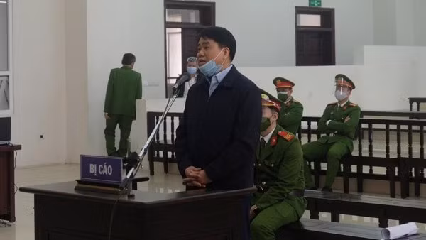 cuu chu tich tp ha noi khang cao vu mua che pham redoxy 3c hinh 1