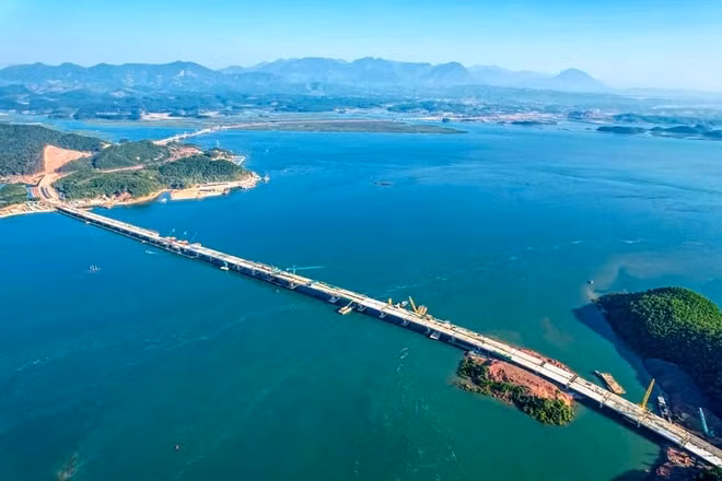 nhung dau an phat trien kinh te xa hoi cua quang ninh nam 2021 hinh 1