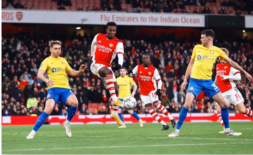 arsenal danh bai sunderland de vao ban ket league cup hinh 5