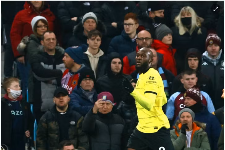 lukaku lap cong chelsea nguoc dong danh bai aston villa hinh 8