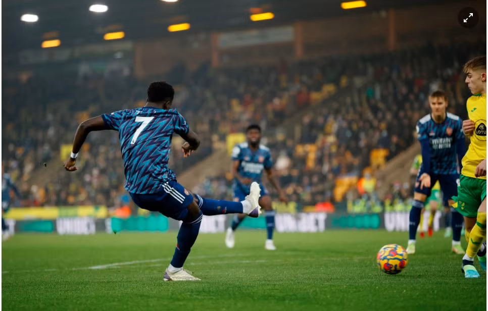 thang hoa ruc ro arsenal de bep norwich tai premier league hinh 2