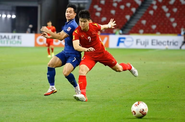 bi chan thuong khop vai duy manh chinh thuc chia tay aff cup 2020 hinh 1