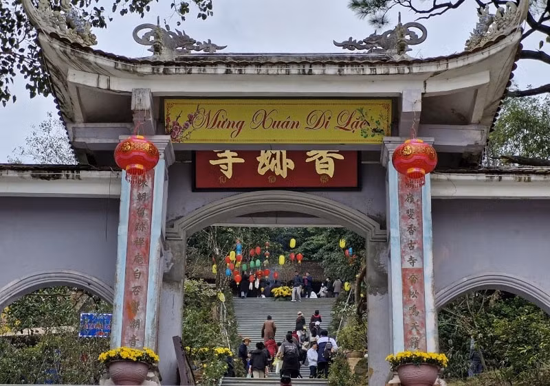 chua huong tich ha tinh tap nap khach du xuan dau nam hinh 2