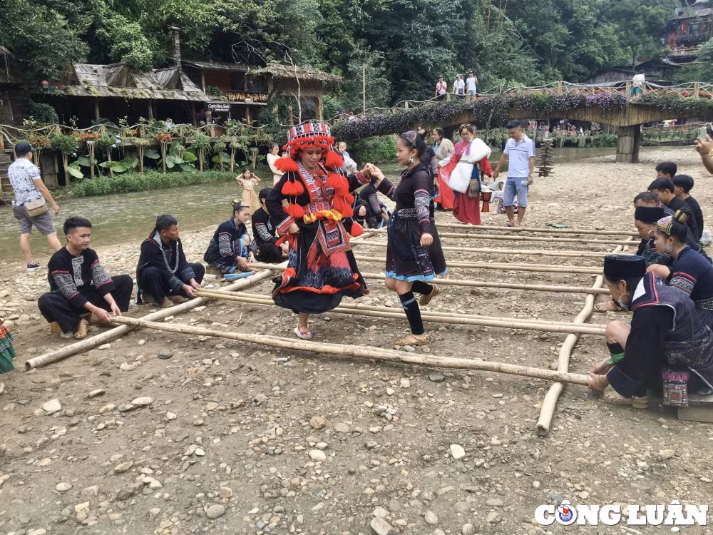 mung 3 tet sa pa nang dep cac khach san deu kin phong hinh 2