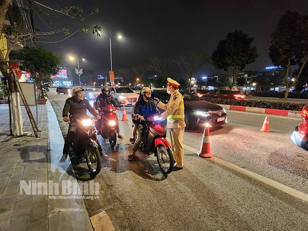 ninh binh xu ly tren 1000 truong hop vi pham trat tu an toan giao thong dip tet nguyen dan 2024 hinh 1