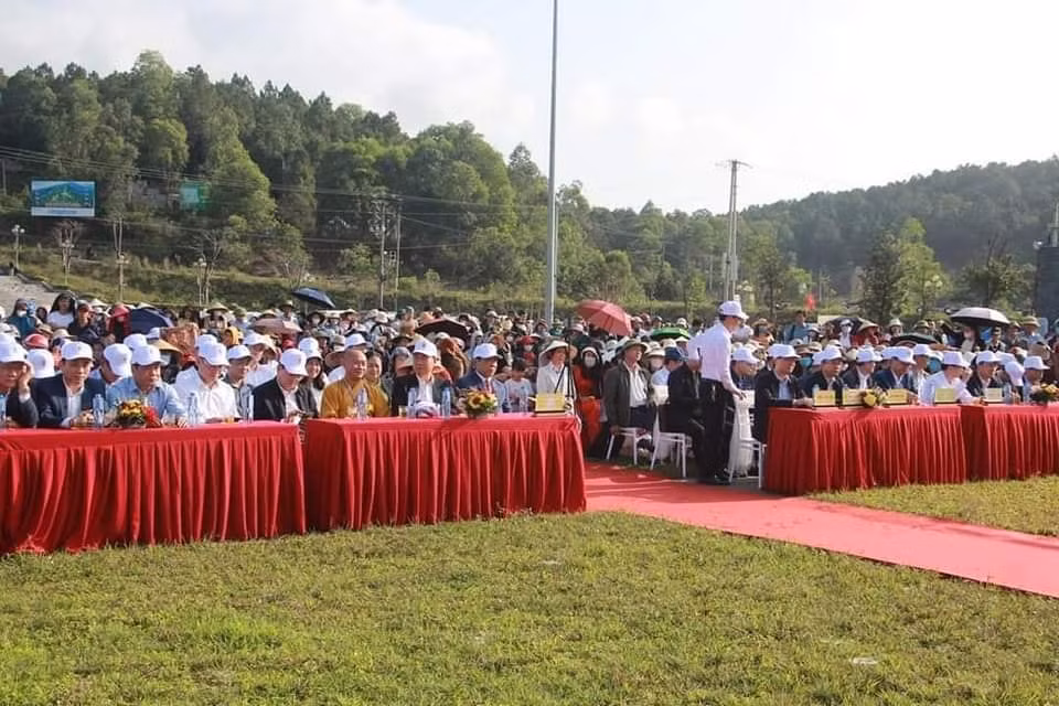 khai hoi chua huong tich mo dau nam du lich ha tinh 2024 hinh 2