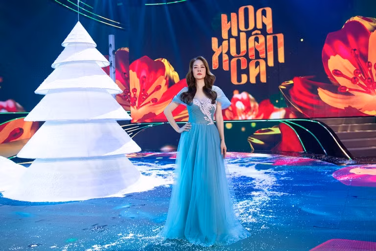 mot ban hoa ca vang vang dat nuoc hinh 5