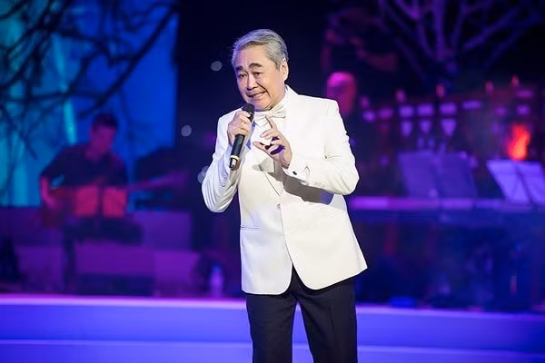 mot ban hoa ca vang vang dat nuoc hinh 4