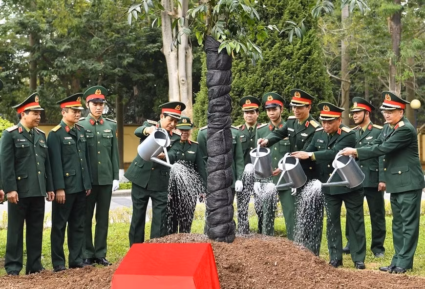 toan quan da thuc hien nghiem nhiem vu truc san sang chien dau va to chuc cho bo doi vui xuan don tet hinh 3