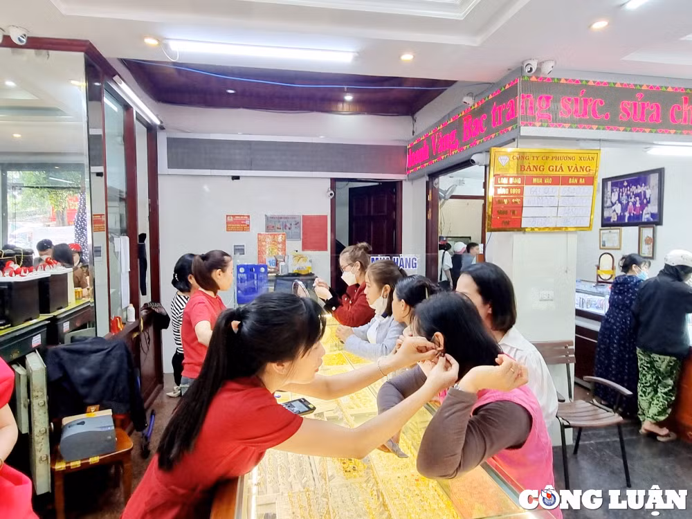 pho vang ha tinh soi dong trong ngay via than tai hinh 4