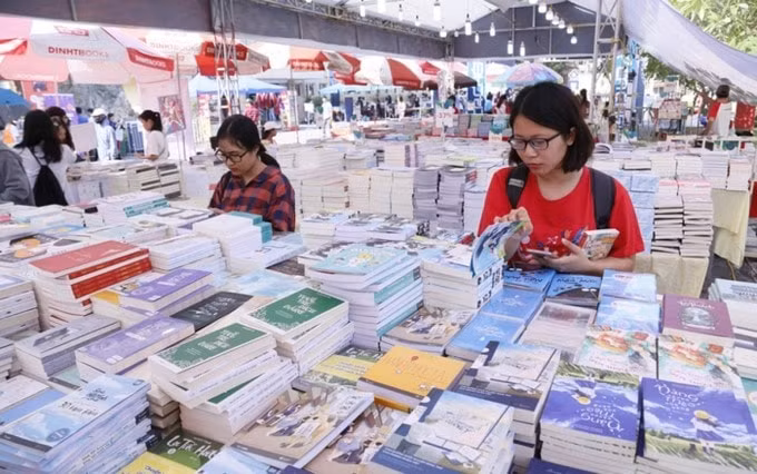 nhieu hoat dong ton vinh van hoa doc trong thang 4 2022 hinh 1