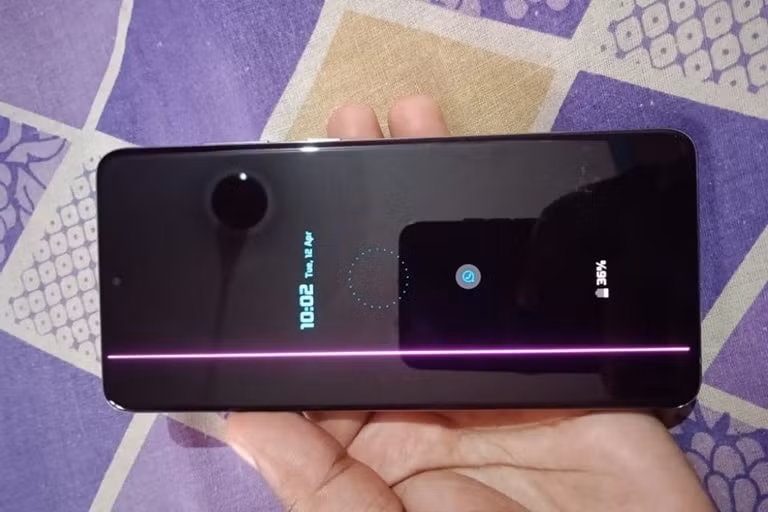 dien thoai samsung galaxy s20 lai gap su co ve man hinh hinh 1