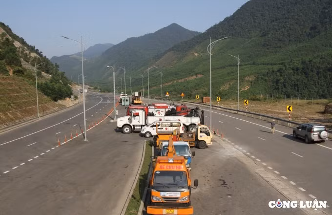 cao toc la son hoa lien noi hue voi da nang san sang dua vao khai thac hinh 12