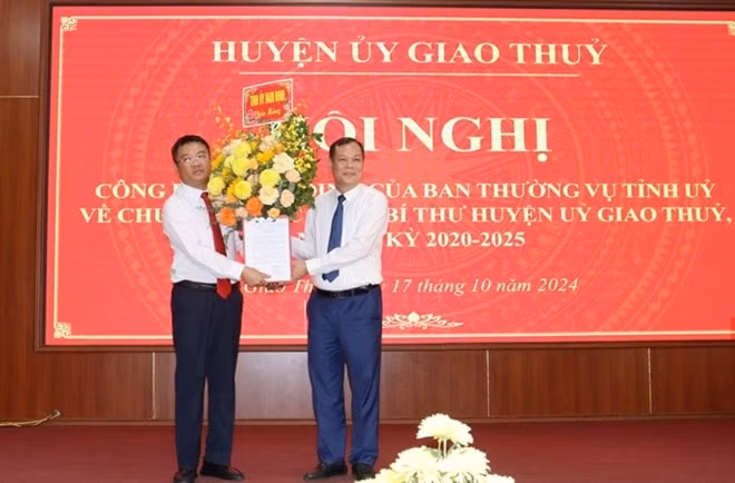 nam dinh bo nhiem tan bi thu huyen uy giao thuy hinh 1