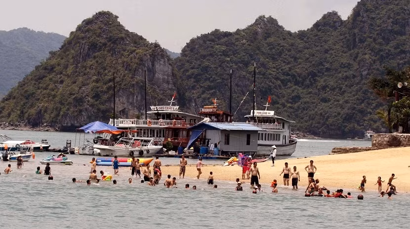 quang ninh chon 7 bai bien tuyet dep cua vinh ha long don ti phu the gioi hinh 1