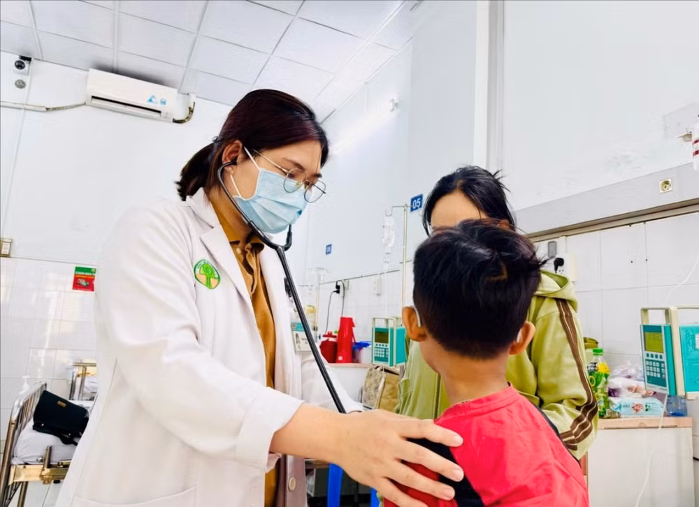Sức khoẻ của các em học sinh hiện đã ổn định. Ảnh: Bệnh viện Nhi đồng 2
